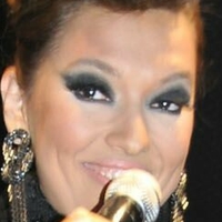 Demet Akalin Çıplak