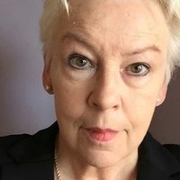 Denise Riley Çıplak