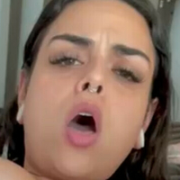 Dessie Desires Çıplak