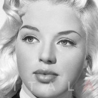 Diana Dors Çıplak