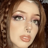 Djinnia Çıplak