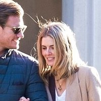 Donna Air Çıplak