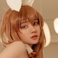 Donna Loli Çıplak
