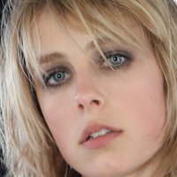 Edie Campbell Çıplak