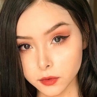 Eduarda Yuni Çıplak