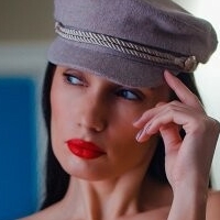 Ekaterina Besova Çıplak