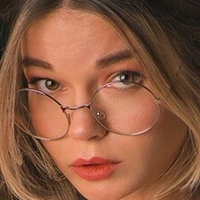 Ekaterina Kotenova Çıplak