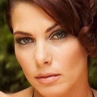 Elaine Hoxie Çıplak