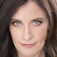 Eleanor Hutchins Çıplak