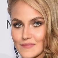 Elena Carriere Çıplak