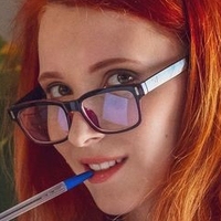 Elin Flame Çıplak