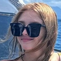 Elina Karimova Çıplak