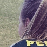 Elise Perry Çıplak