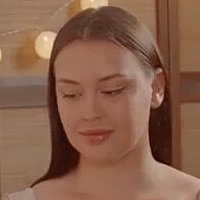 Eliz Gry Çıplak