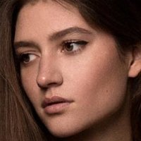 Elizabeth Elam Çıplak