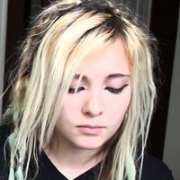 Elizabeth Grace Çıplak