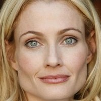 Elizabeth Hobgood Çıplak