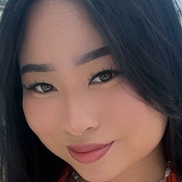 Elizabeth Vy Çıplak