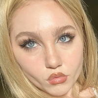 Ella Anderson Çıplak