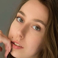 Ella Kosov Çıplak