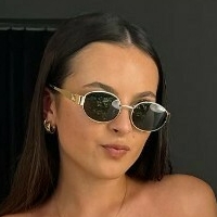Ella Midgley @ellamiidgley Çıplak