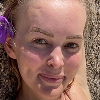 Elle Knox Çıplak