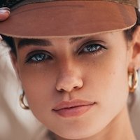 Elle Trowbridge Çıplak
