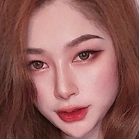 Ellena Ling Çıplak