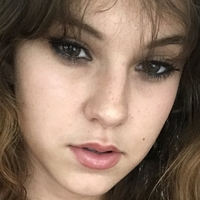 Ellie Eilish Çıplak