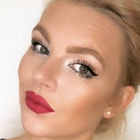 Ellie Lawson Çıplak