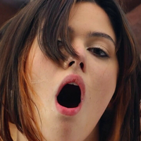 Ellie Nova Çıplak