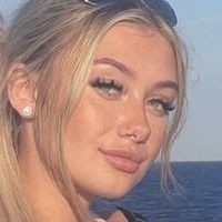 Ellie Nuttall Çıplak