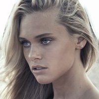 Ellie Ottaway Çıplak