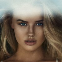 Elly Sharp Çıplak