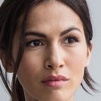 Elodie Yung Çıplak