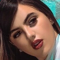 Ely La Bella Çıplak