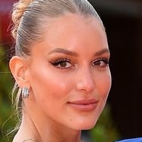 Ema Kovac Çıplak