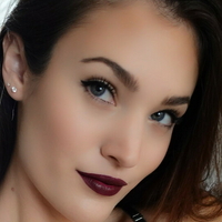 Ember Lynne Çıplak