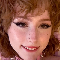 Emi ASMR Çıplak