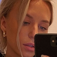 Emilia Hult Çıplak