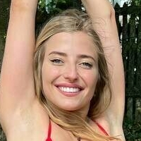 emily-smith Çıplak