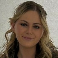 Emily Villari Çıplak