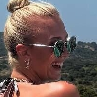 Emily Wallbank Çıplak