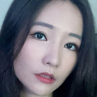 Emily Wang Çıplak