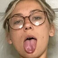 emilywillis18 Çıplak
