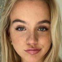 Emma Brooks McAllister Çıplak