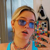 Emma Topp Çıplak