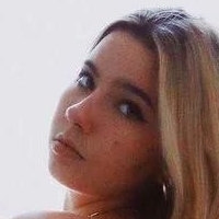 Emma Topps Çıplak