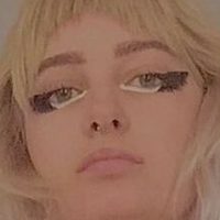 Emmaazzww Çıplak
