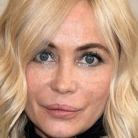 Emmanuelle Béart Çıplak